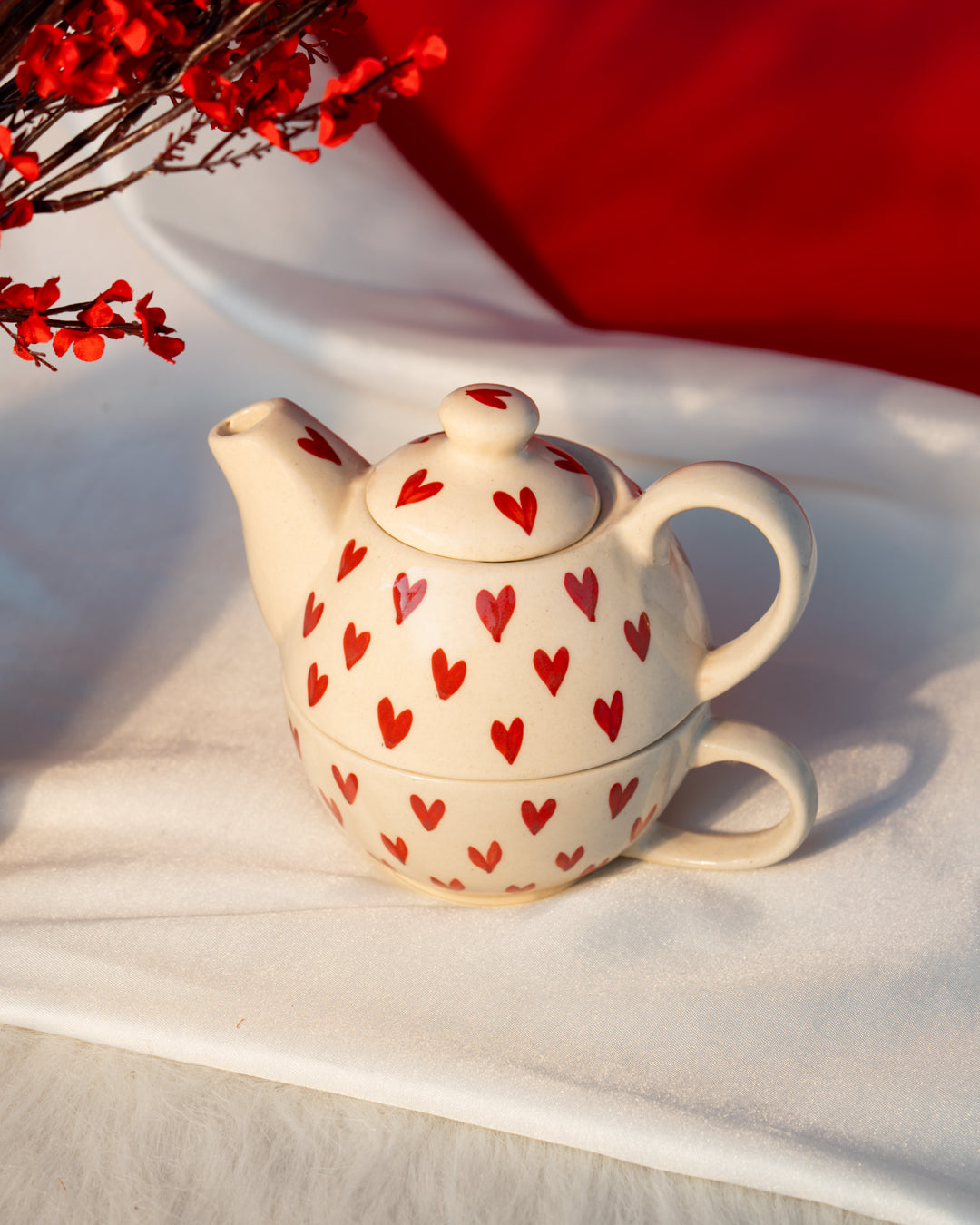 Heart and Homes Handcrafted Ceramic Tea Set - Combo (Kettle & Cup Duo)