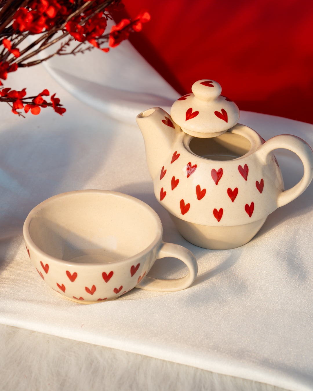 Heart and Homes Handcrafted Ceramic Tea Set - Combo (Kettle & Cup Duo)