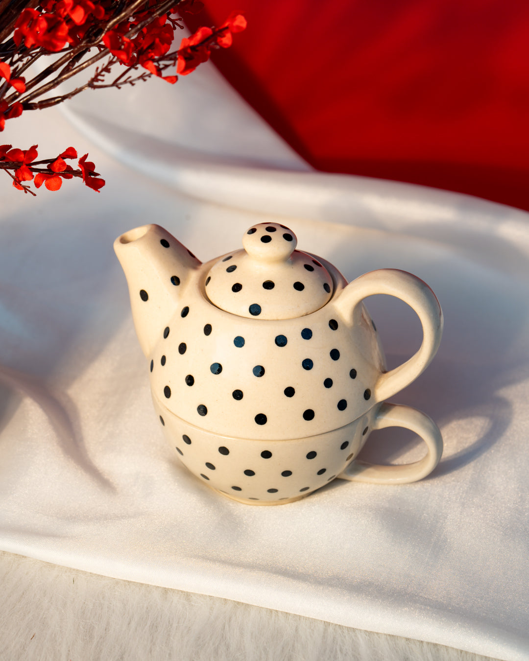 Heart and Homes Handcrafted Ceramic Tea Set - Combo (Kettle & Cup Duo)