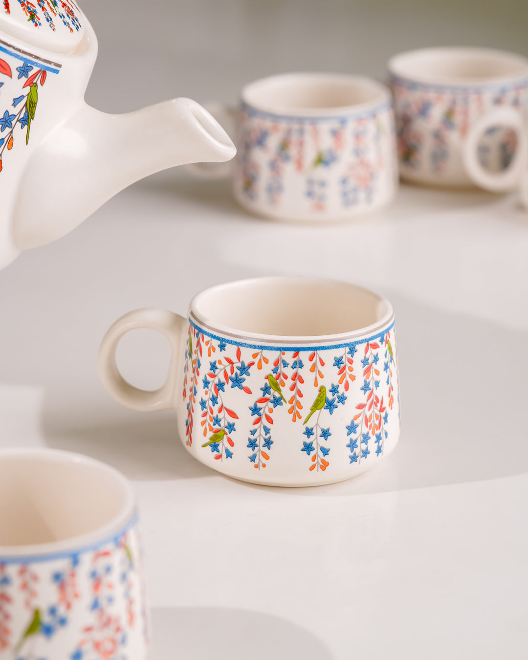 Heart and Homes Timeless Brew Ceramic Tea Set – 6 Cups & 1 Kettle