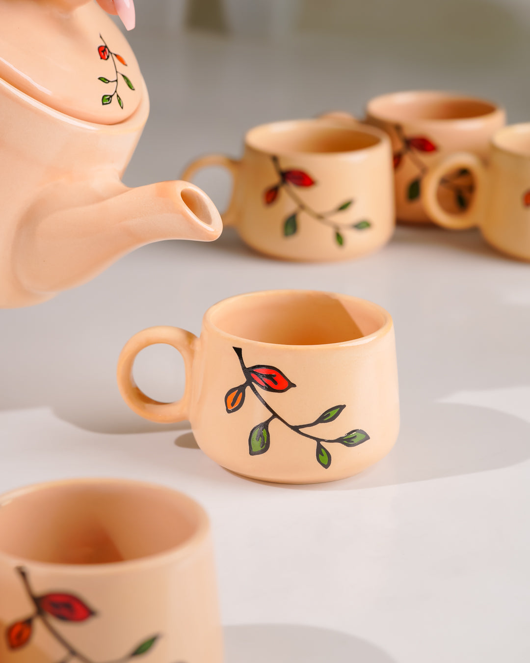 Heart and Homes Timeless Brew Ceramic Tea Set – 6 Cups & 1 Kettle