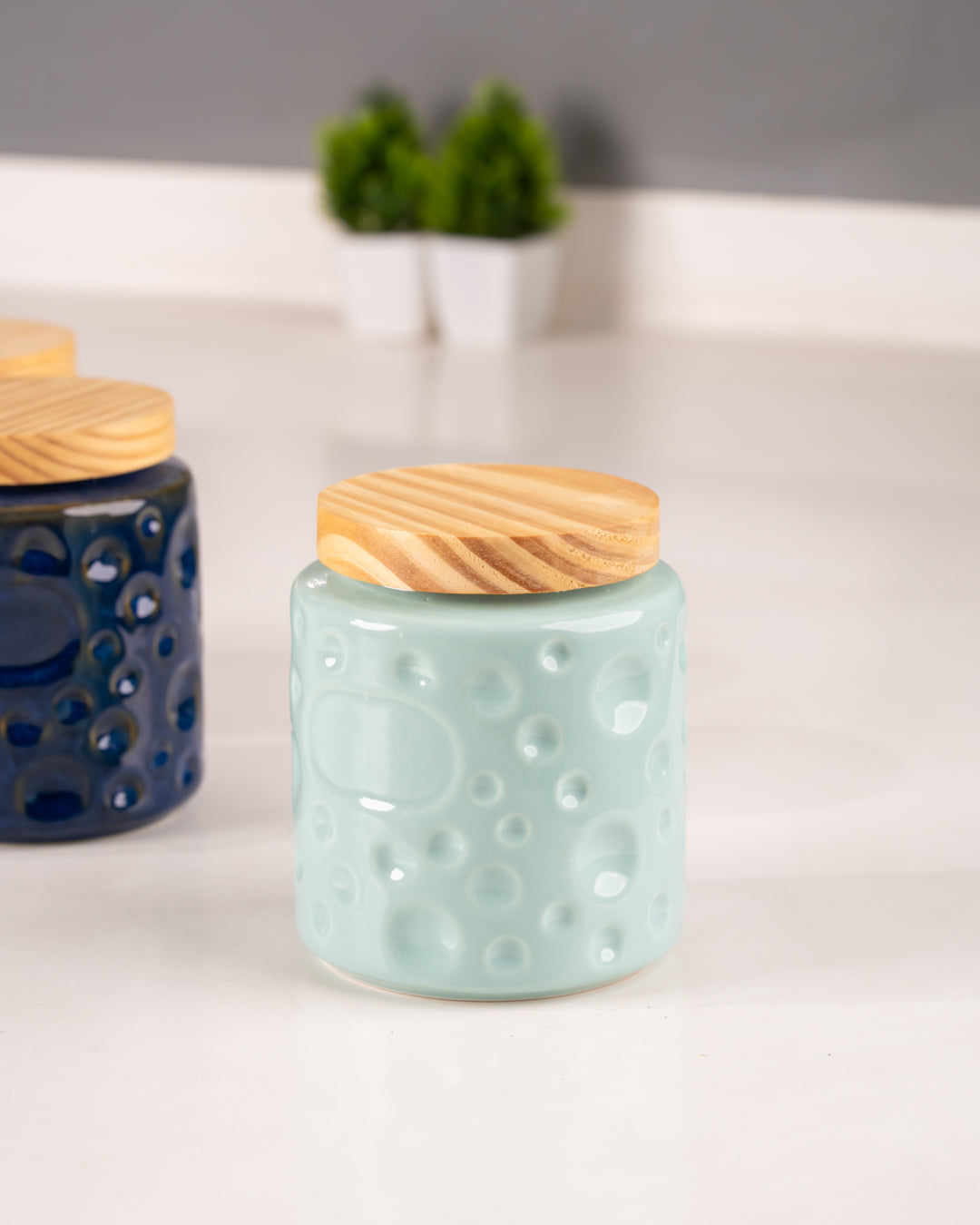 HEART & HOMES Bubble Textured Round Ceramic Crockery Jar – 750ml