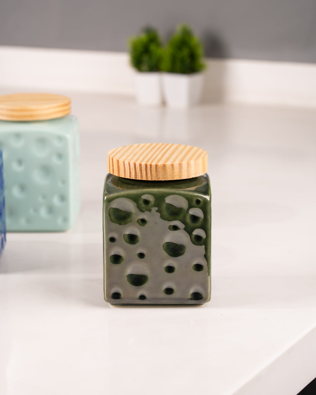 HEART & HOMES Bubble Textured Ceramic Crockery Jar – 750ml