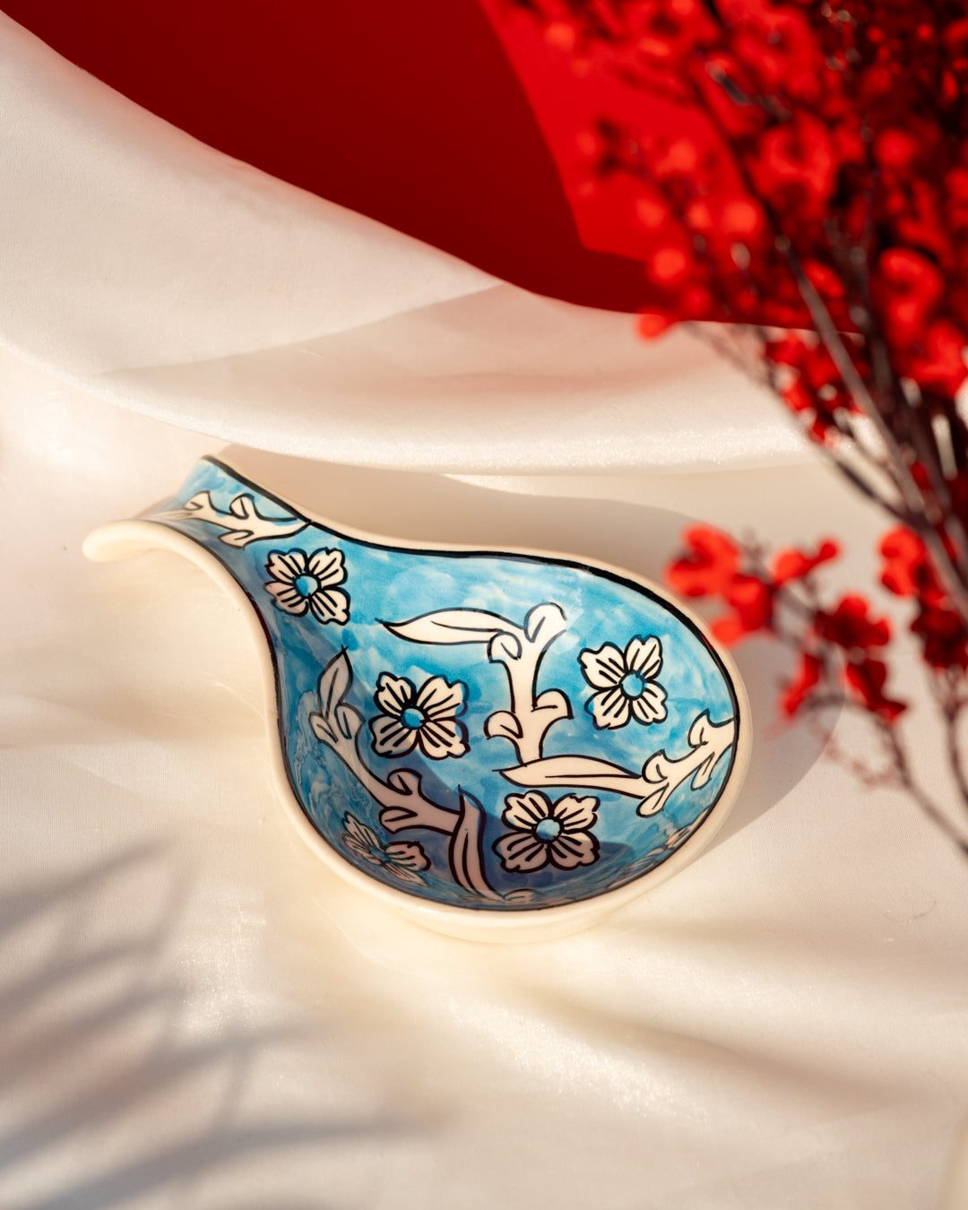 Heart and Homes Ceramic Spoon Rest – Handcrafted Kitchen Essential