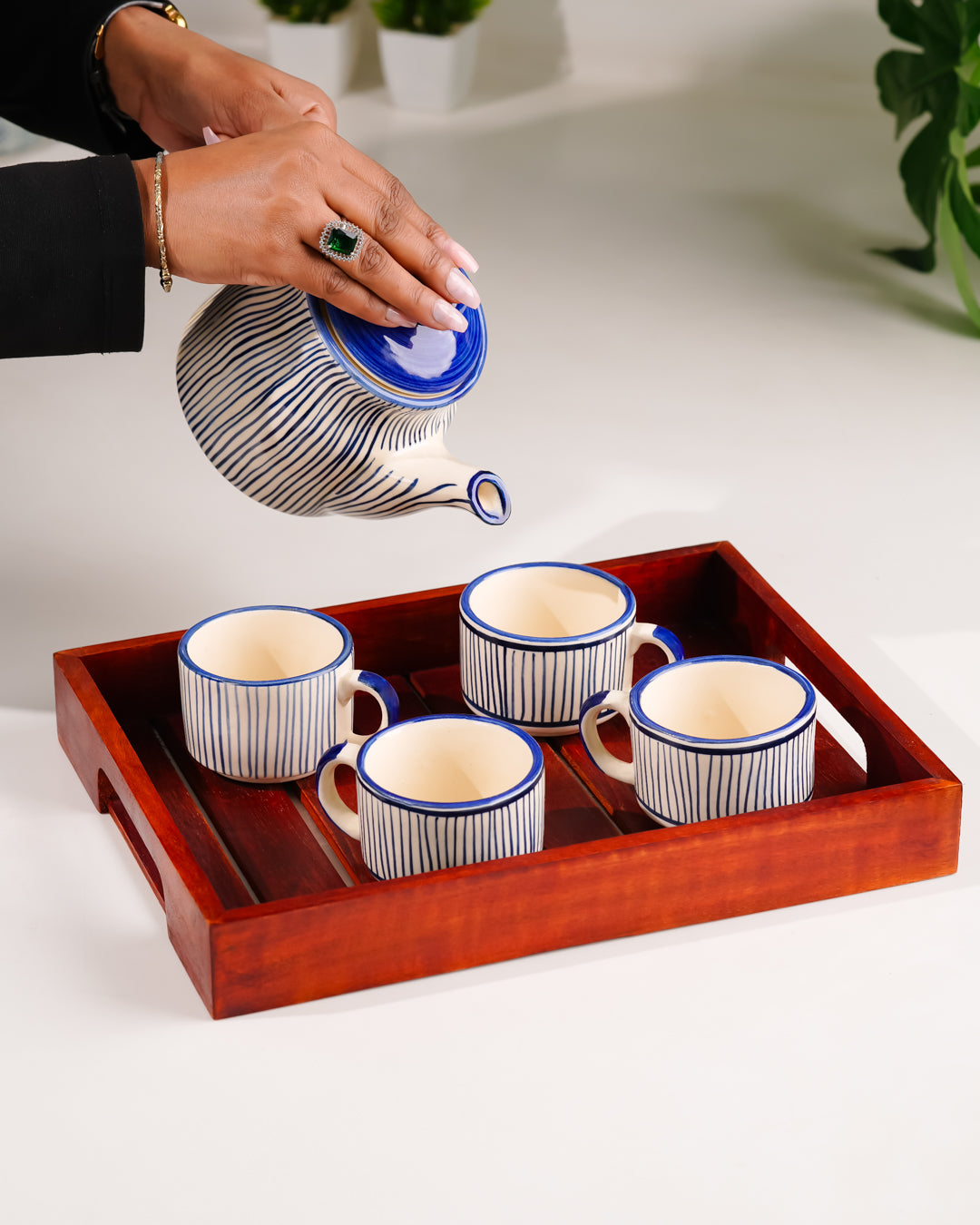 Heart and Homes Hand-Painted Ceramic Tea Set – 4 Cups, Kettle & Wooden Tray
